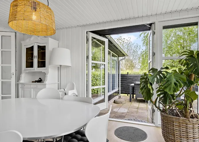 Lovely In With Wifi Holiday home *